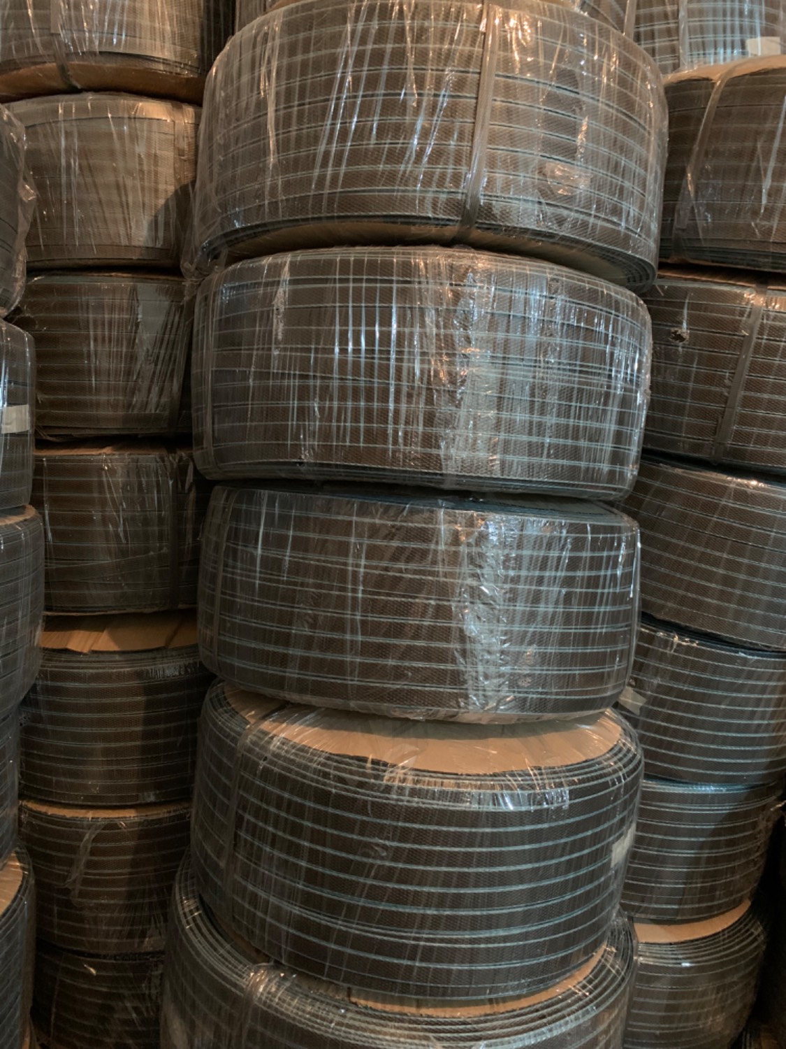 تسمه پلاستیکی دورنگ ۱۶ میلیمتر | یک رول کامل | بستهبندی صنعتی و حرفهای